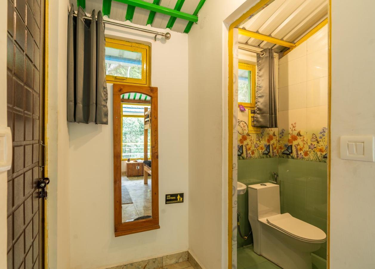 The Hosteller Mussoorie By The Streamside, Kempty Bagian luar foto