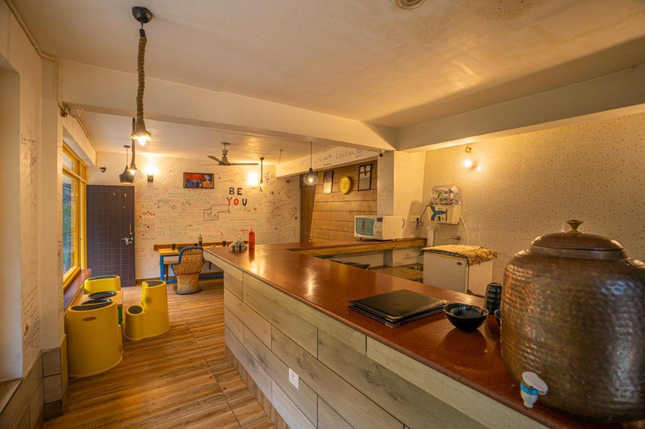 The Hosteller Mussoorie By The Streamside, Kempty Bagian luar foto