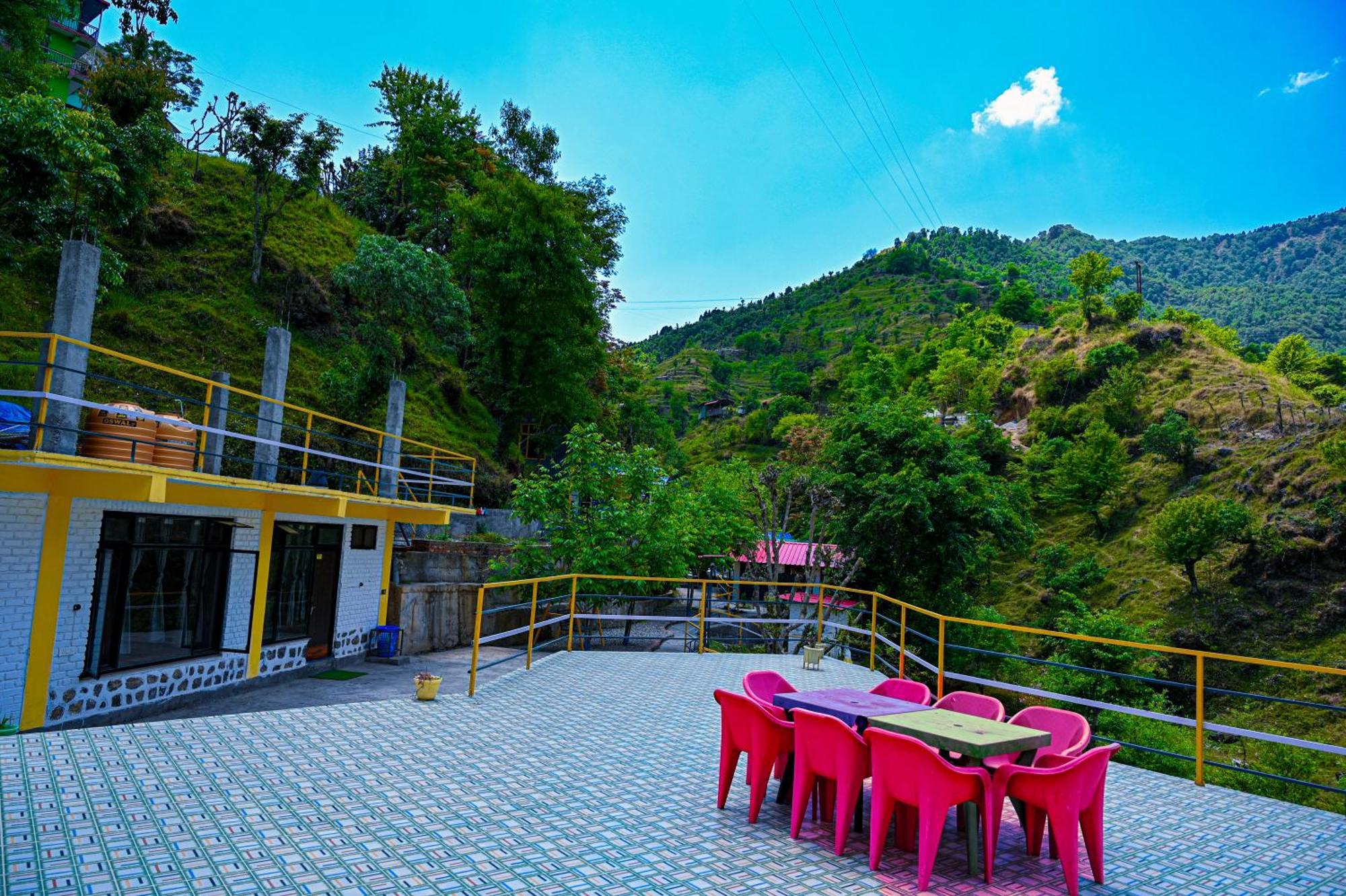 The Hosteller Mussoorie By The Streamside, Kempty Bagian luar foto